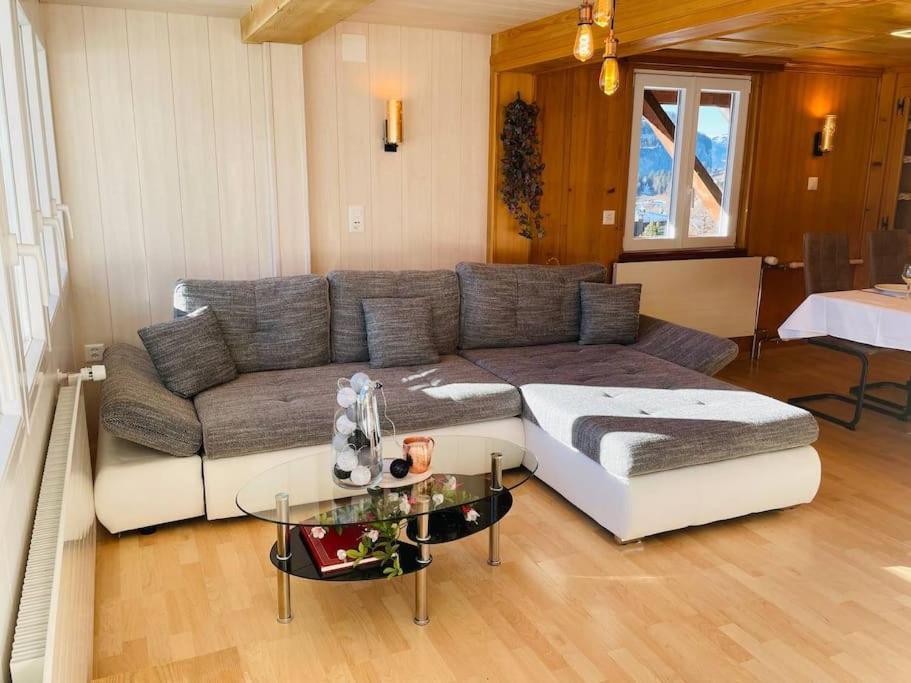 Apartment Chalet Im Sunnigen Usblick ヴェンゲン エクステリア 写真