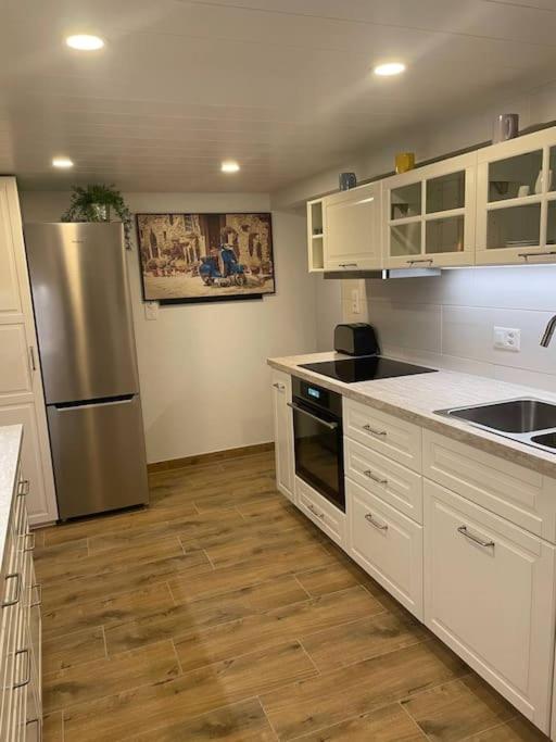 Apartment Chalet Im Sunnigen Usblick ヴェンゲン エクステリア 写真